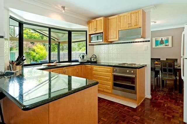 19 Lakeshore Drive, HELENSVALE QLD 4212, Helensvale - Thumbnail 8