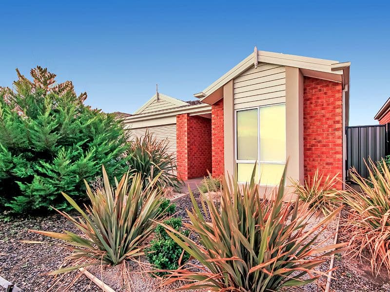19 Inverell Parkway, TARNEIT VIC 3029, Tarneit - Thumbnail 2