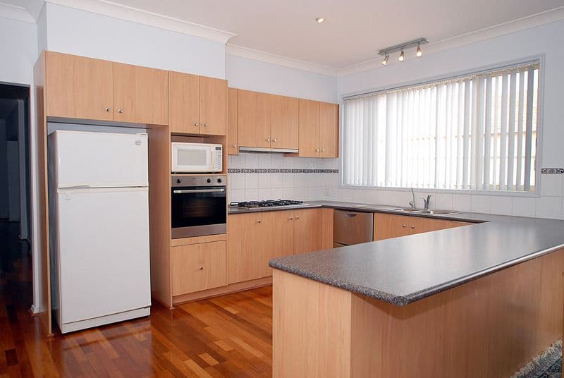 117 Thames Boulevard, WERRIBEE VIC 3030, Werribee - Thumbnail 2