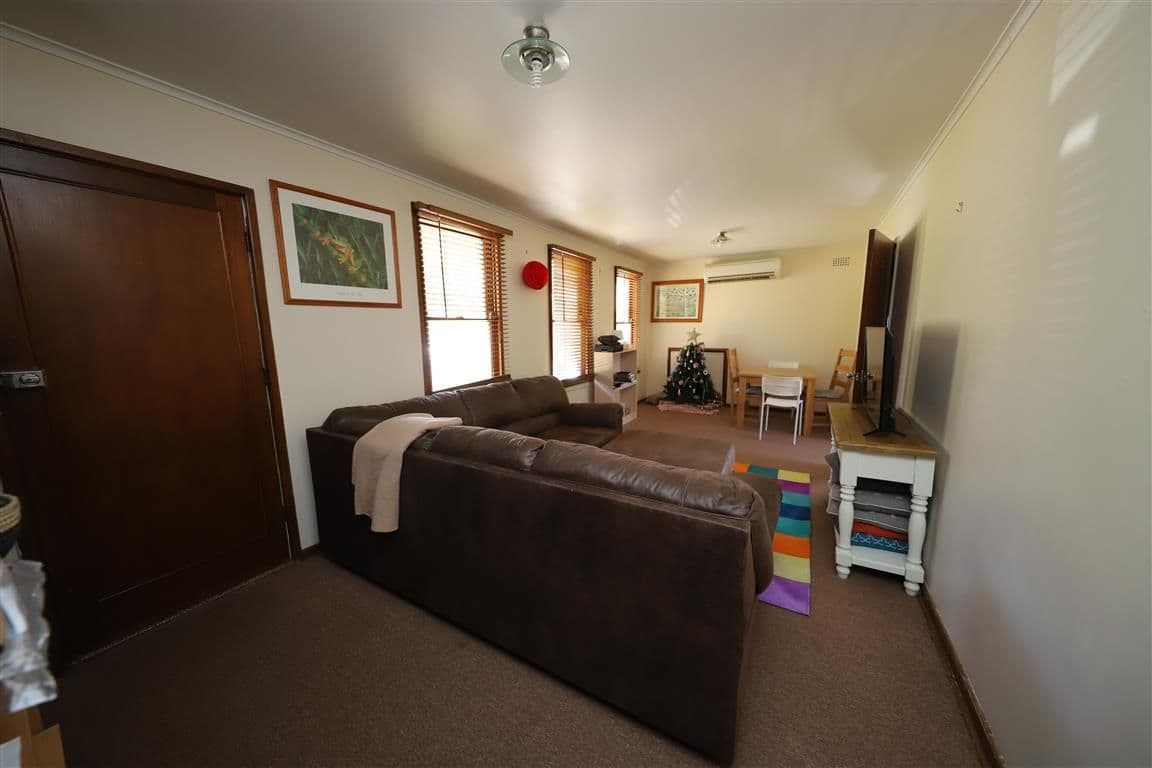 59 Clarke Street, Tumut NSW 2720, Tumut - Thumbnail 3