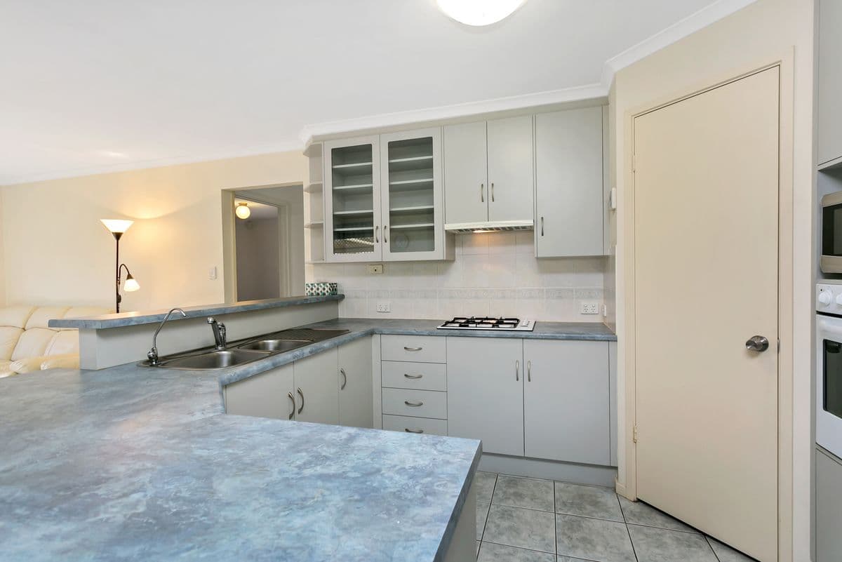30 Martindale Place, Walkley Heights SA 5098, Walkley Heights - Thumbnail 7