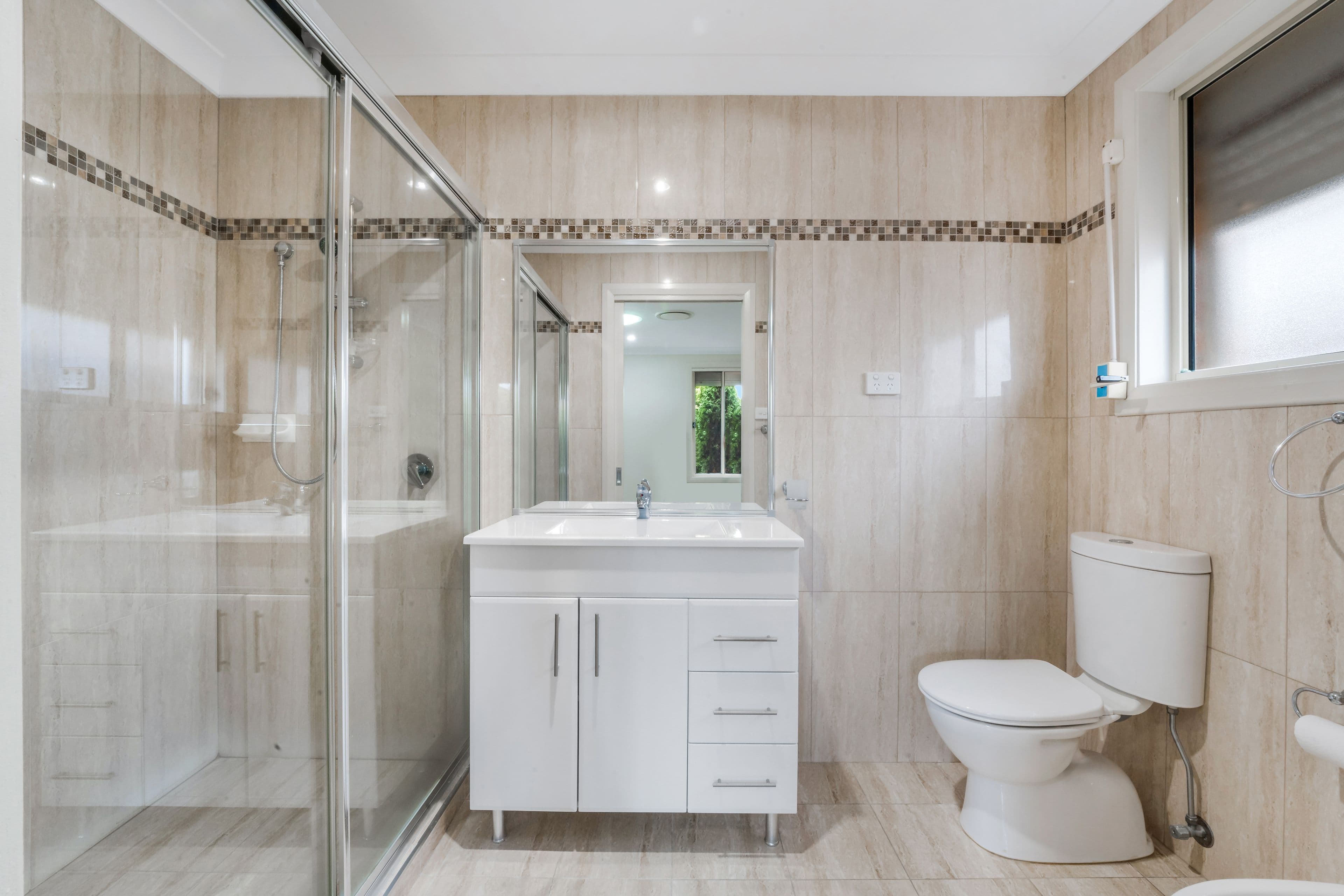 13 Witchhazel Place, Casula NSW 2170, Casula - Thumbnail 5