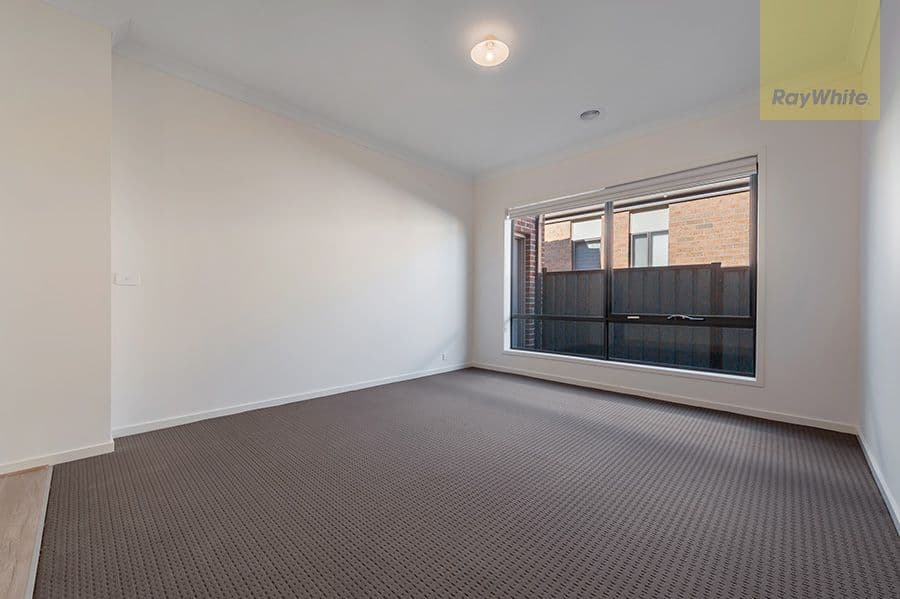 11 Angove Street, CRAIGIEBURN VIC 3064, Craigieburn - Thumbnail 6