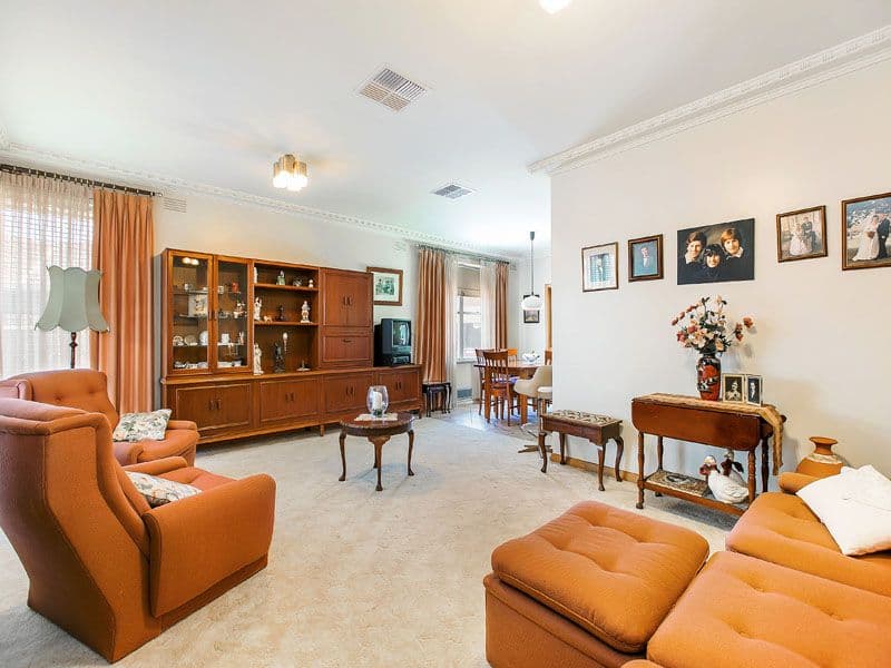 21 Kenjulie Drive, BENTLEIGH EAST VIC 3165, Bentleigh East - Thumbnail 2