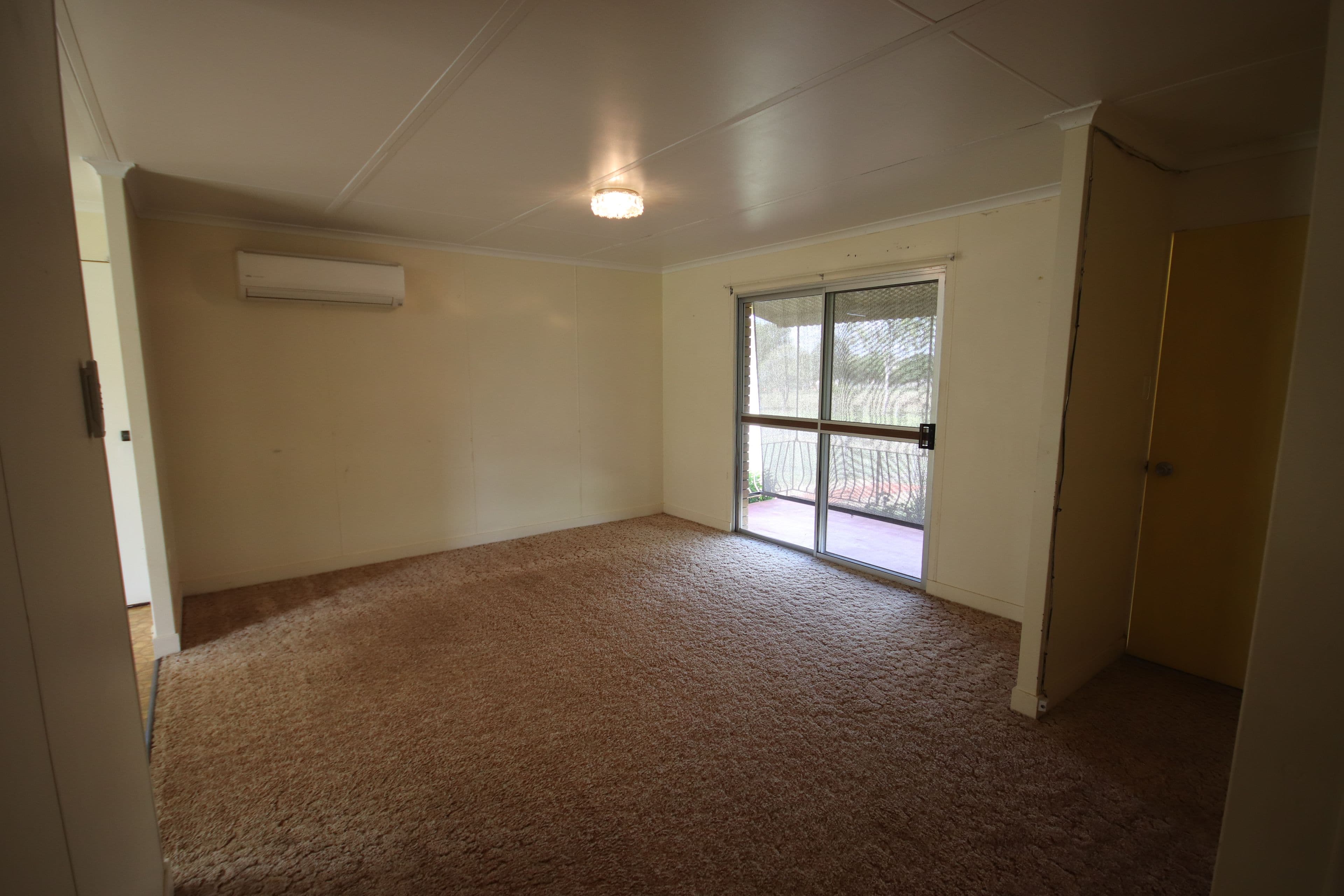 3 Ryan Avenue, Mundubbera QLD 4626, Mundubbera - Thumbnail 4