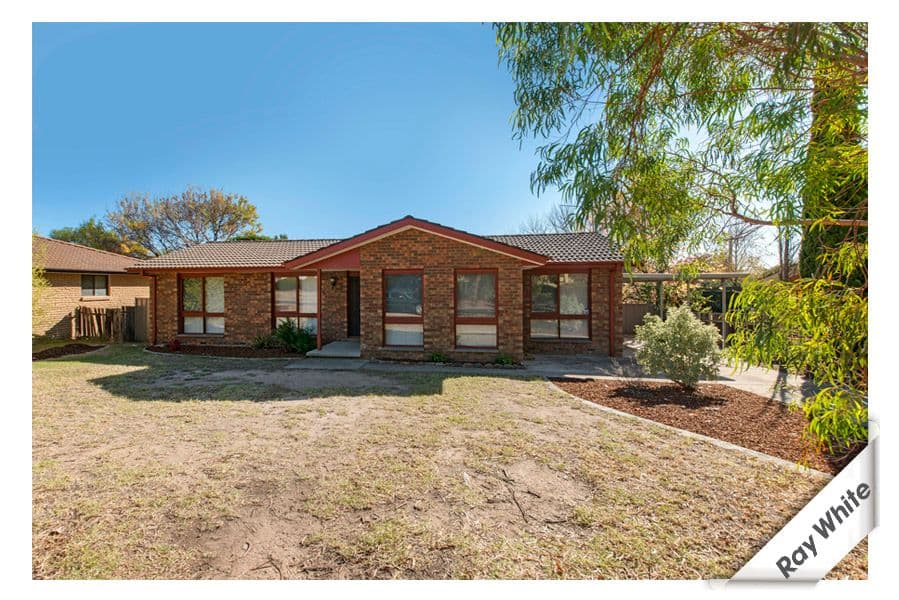 17 Fiveash Street, CHISHOLM ACT 2905, Chisholm - Image 1
