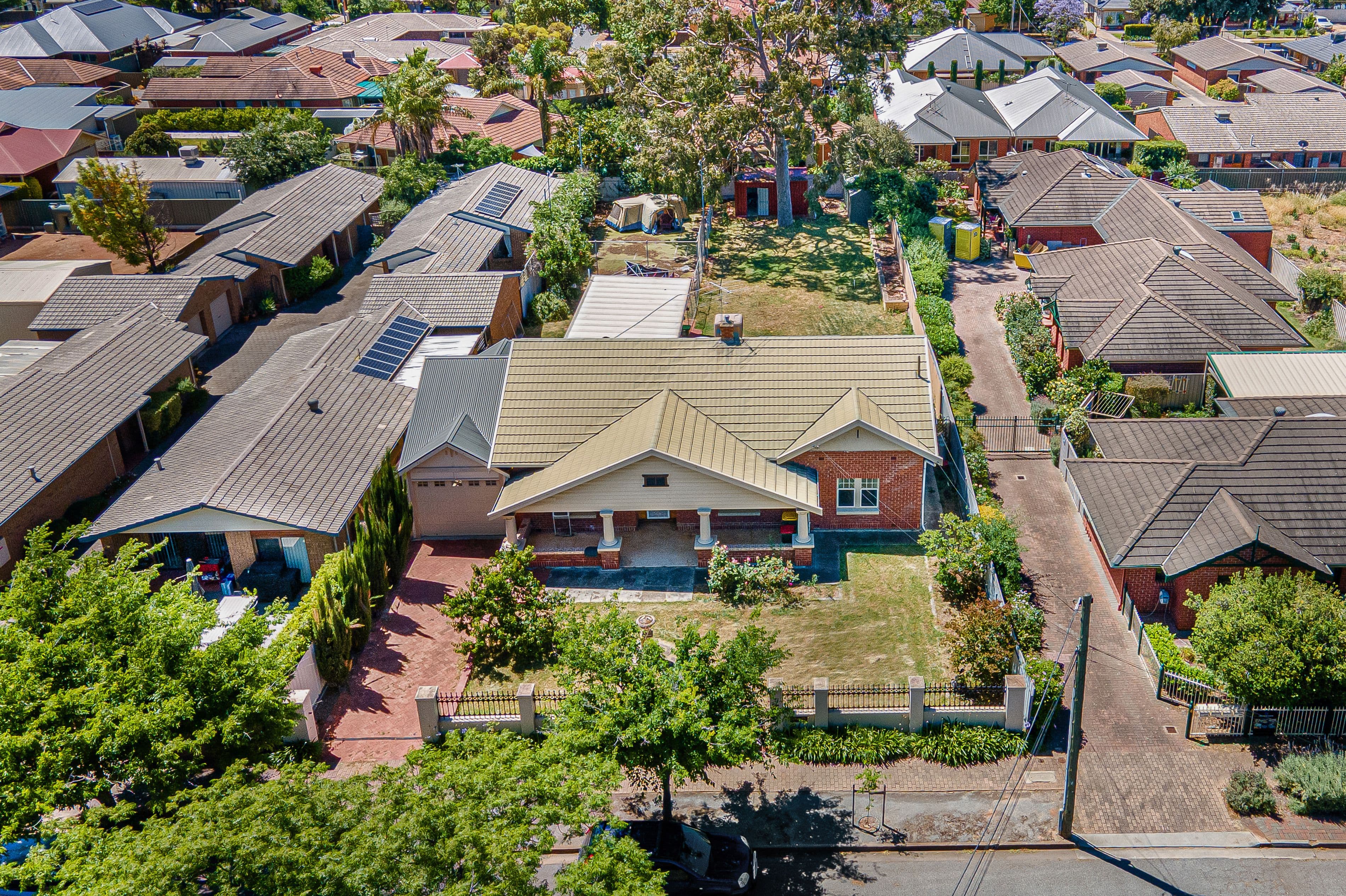 4 Collingrove Avenue, Broadview SA 5083, Broadview - Thumbnail 2