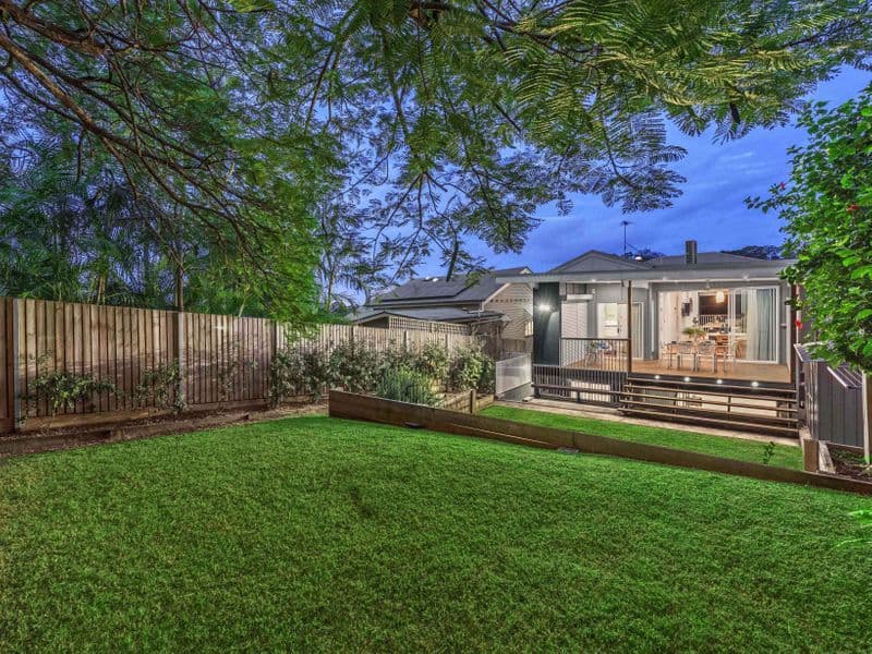 18 Dover Street, Hawthorne QLD 4171, Hawthorne - Thumbnail 2