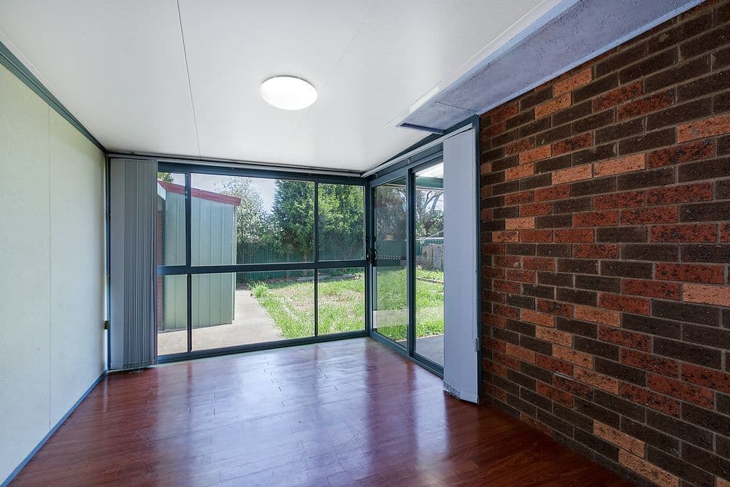 51 Hendersons Road, EPPING VIC 3076, Epping - Thumbnail 2