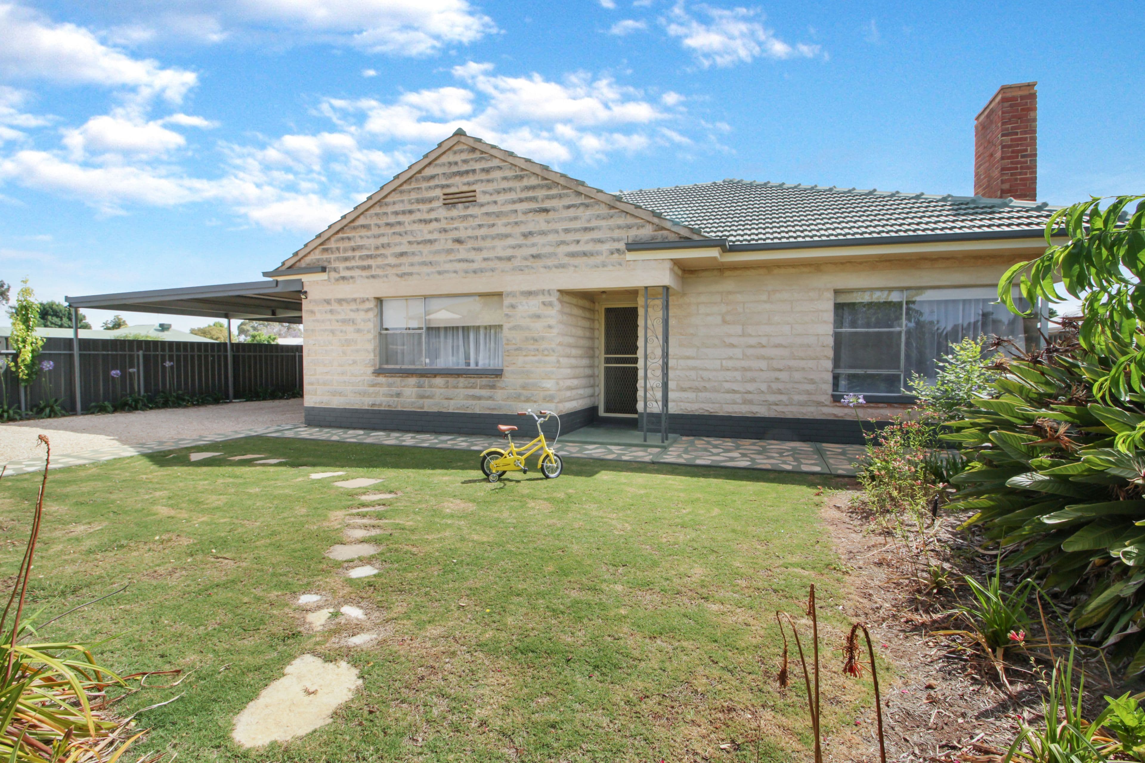 28 Twentyfirst Street, Renmark SA 5341, Renmark - Image 1