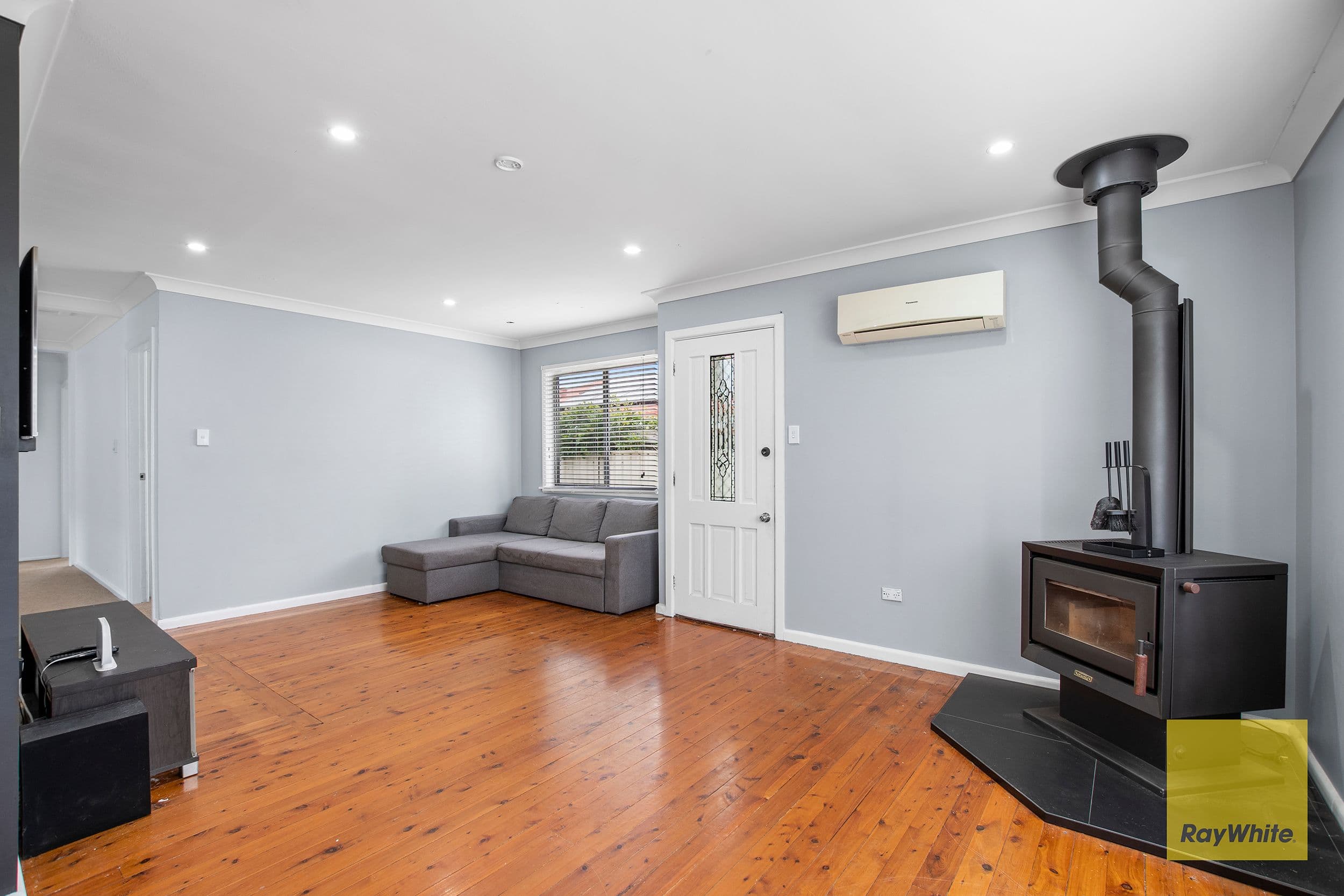 4 Fairview Street, Woy Woy NSW 2256, Woy Woy - Thumbnail 4