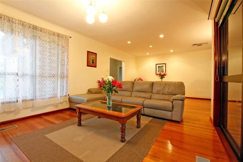 3 Carr Court, BUNDOORA VIC 3083, Bundoora - Thumbnail 2