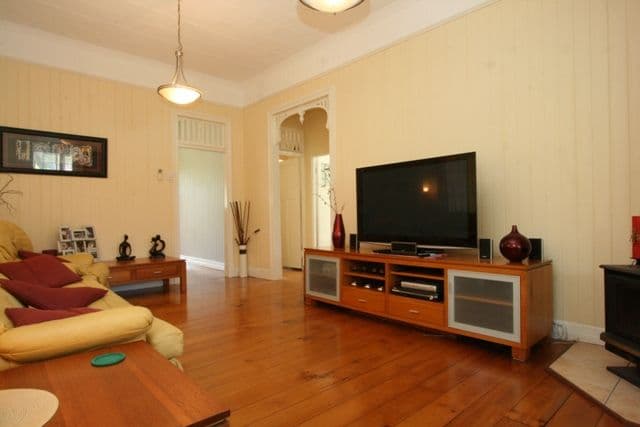 24 Birkalla Street, BULIMBA QLD 4171, Bulimba - Thumbnail 2