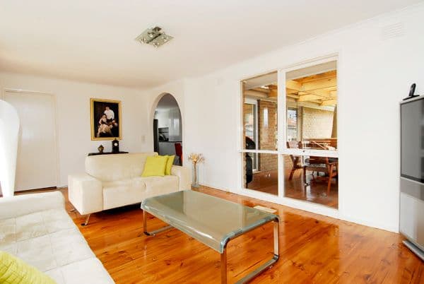 21 Lewis Road, WANTIRNA SOUTH VIC 3152, Wantirna South - Thumbnail 2