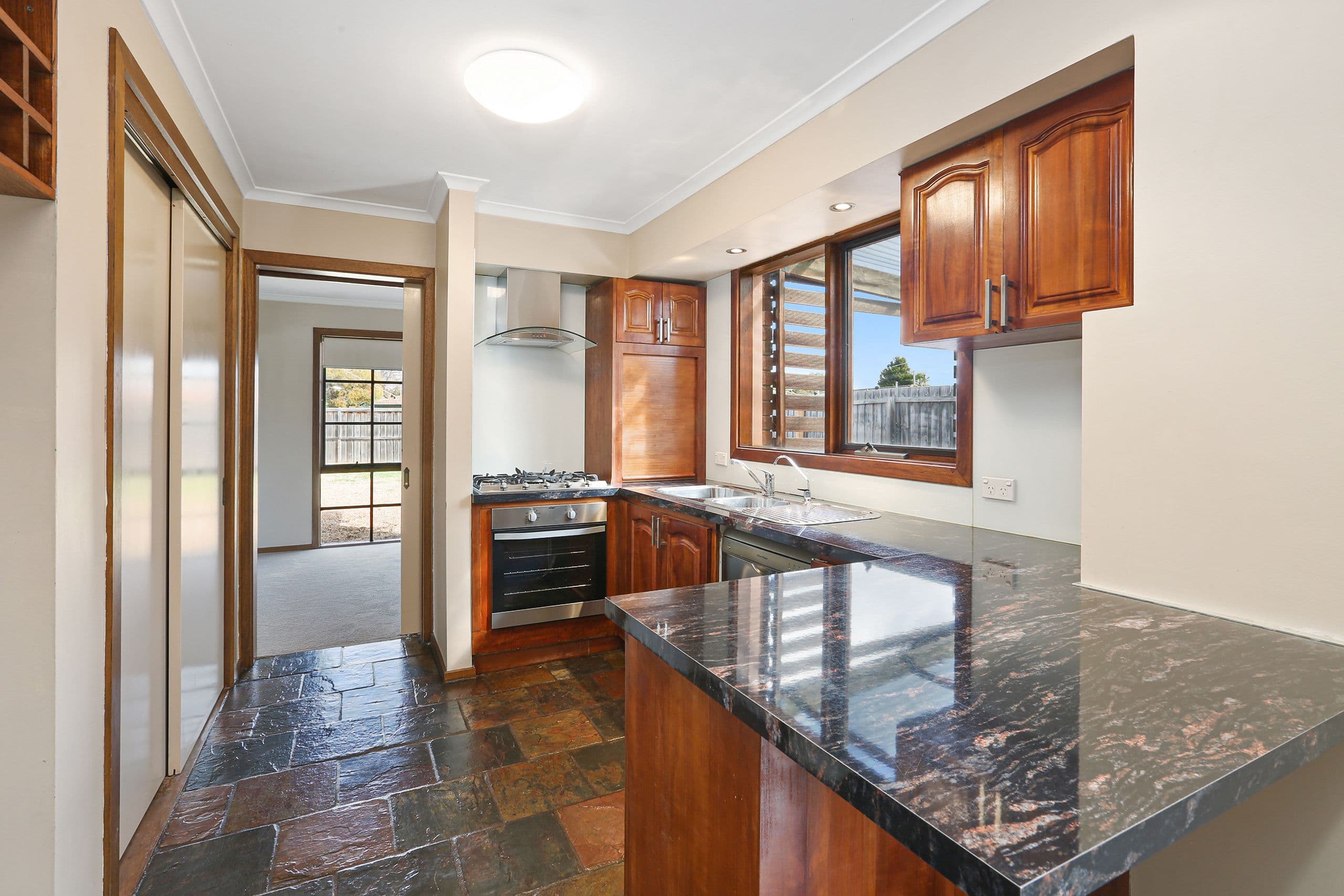 10 Orbit Drive, Whittington VIC 3219, Whittington - Thumbnail 6