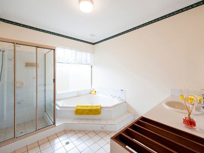 22 Hillview Rise, Cooloongup WA 6168, Cooloongup - Thumbnail 4