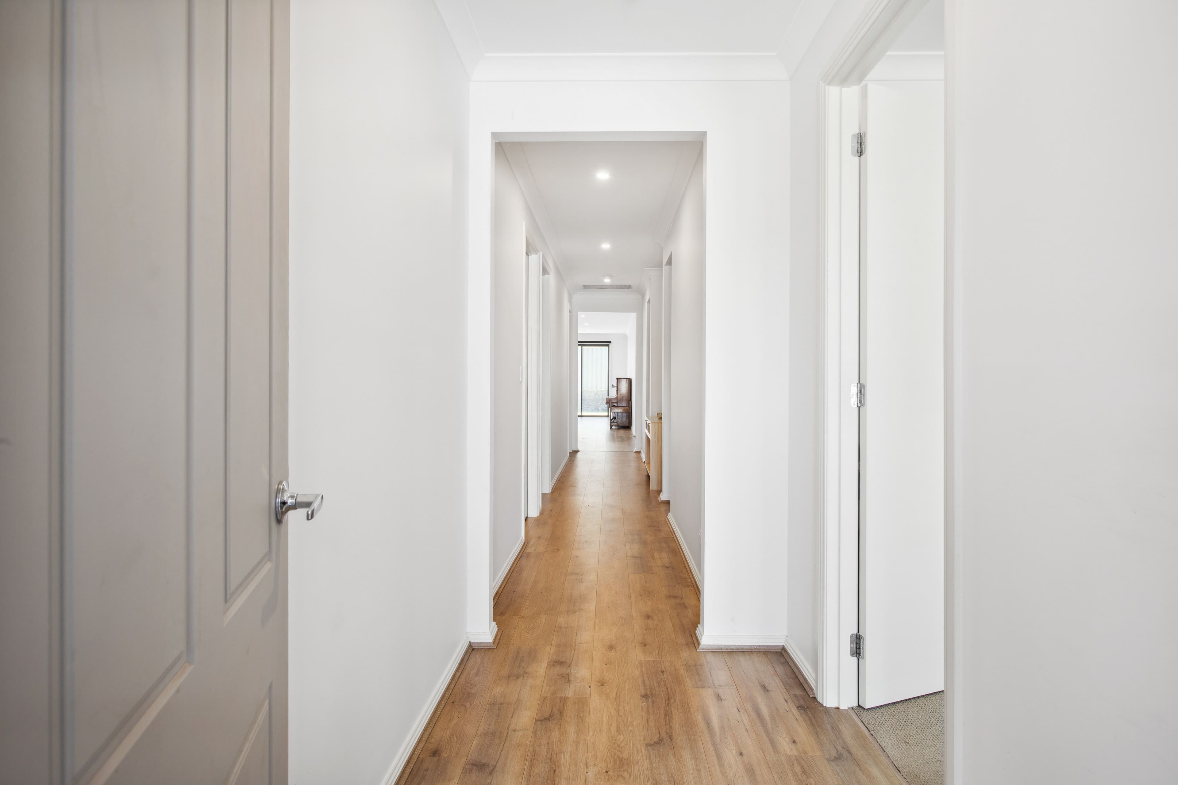 27 Everton Road, Seaford Heights SA 5169, Seaford Heights - Thumbnail 4