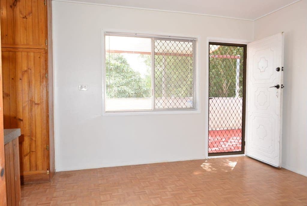 6 Wilde Street, Kingston QLD 4114, Kingston - Thumbnail 8