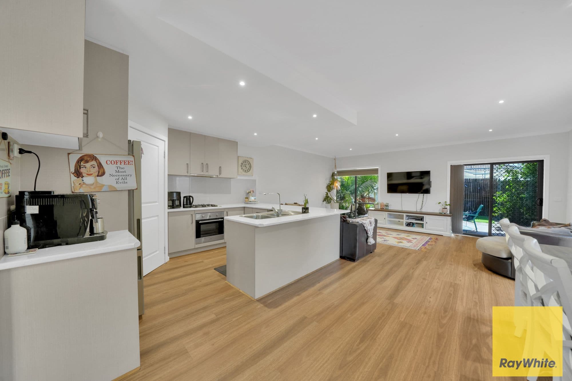 21 Lewin Street, Deer Park VIC 3023, Deer Park - Thumbnail 5