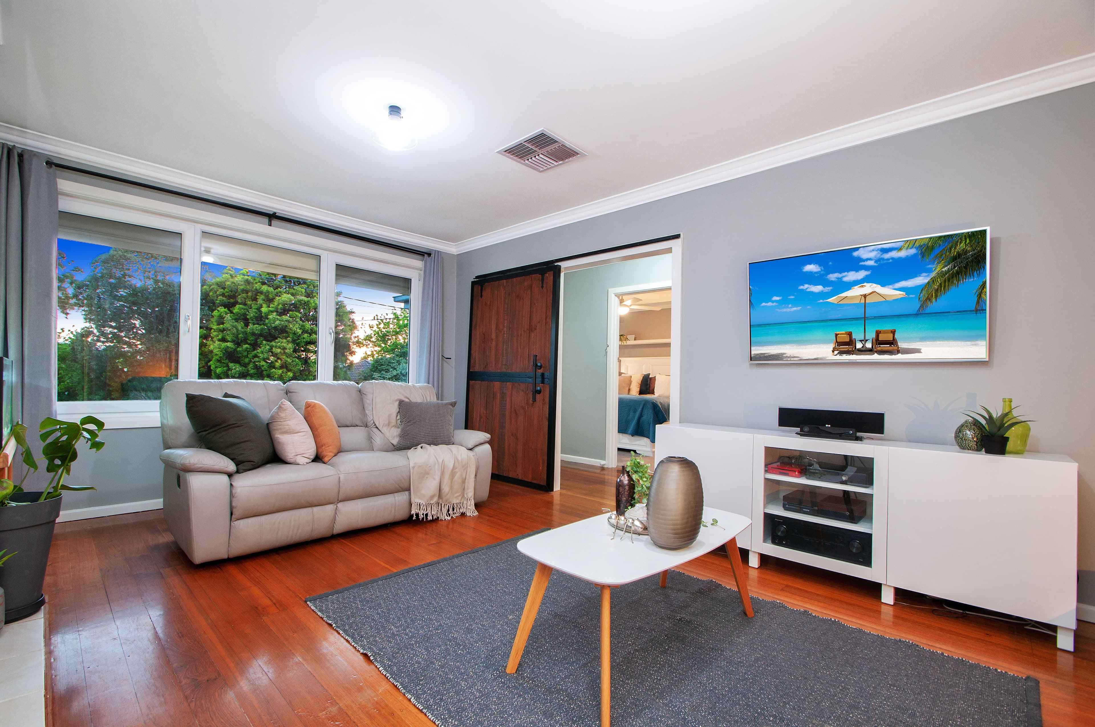 2 Towner Drive, Knoxfield VIC 3180, Knoxfield - Thumbnail 4