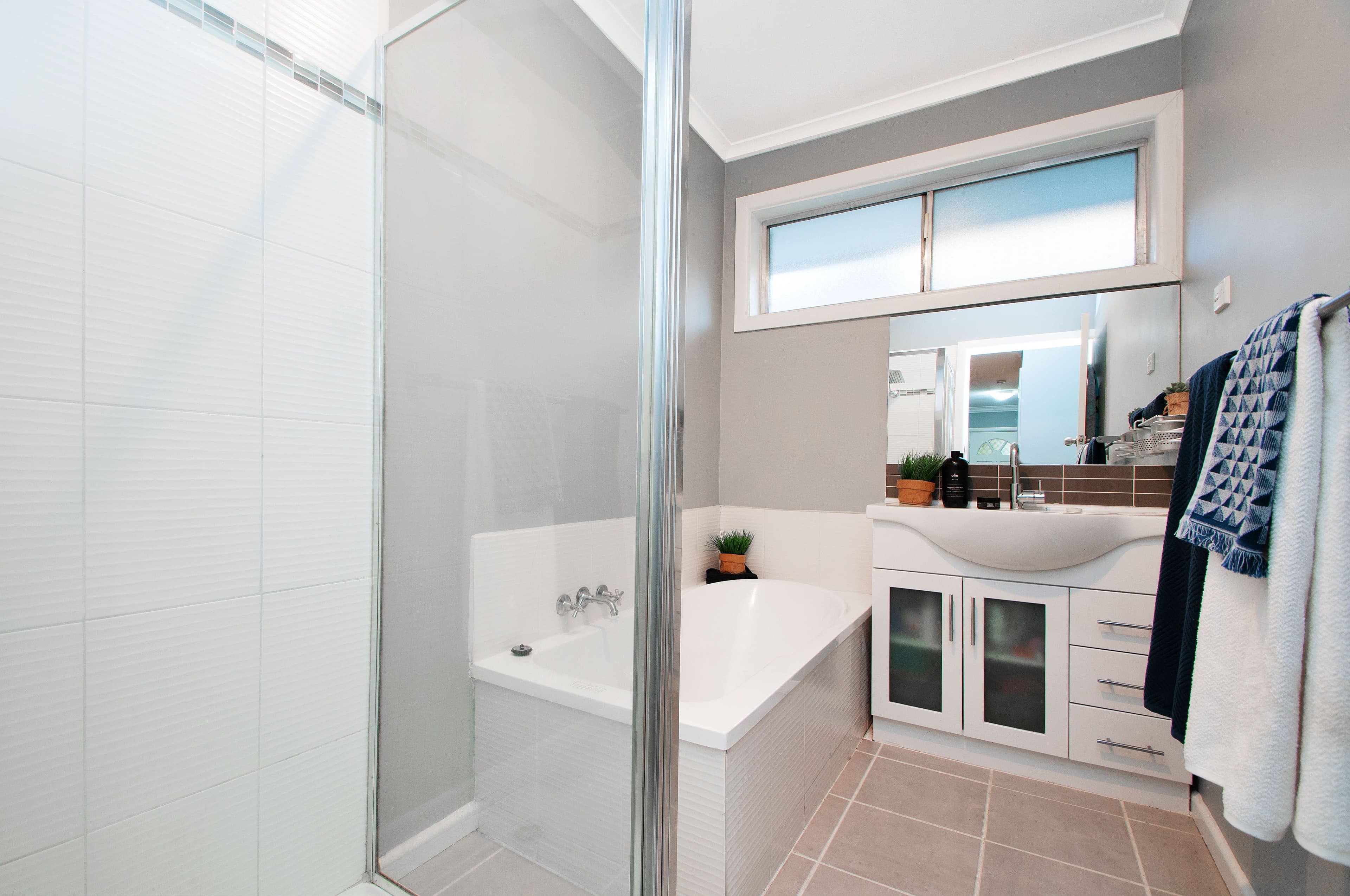 2 Towner Drive, Knoxfield VIC 3180, Knoxfield - Thumbnail 7