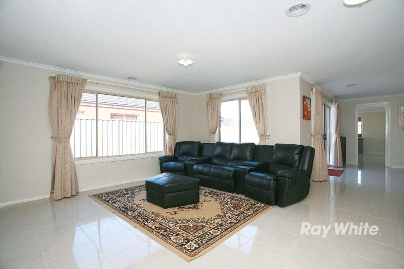 3 Beagle Street, CRANBOURNE EAST VIC 3977, Cranbourne East - Thumbnail 5