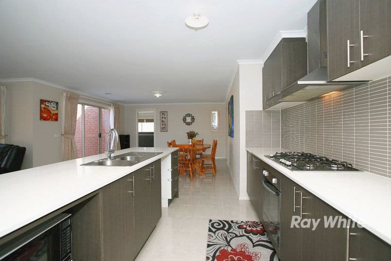 3 Beagle Street, CRANBOURNE EAST VIC 3977, Cranbourne East - Thumbnail 8