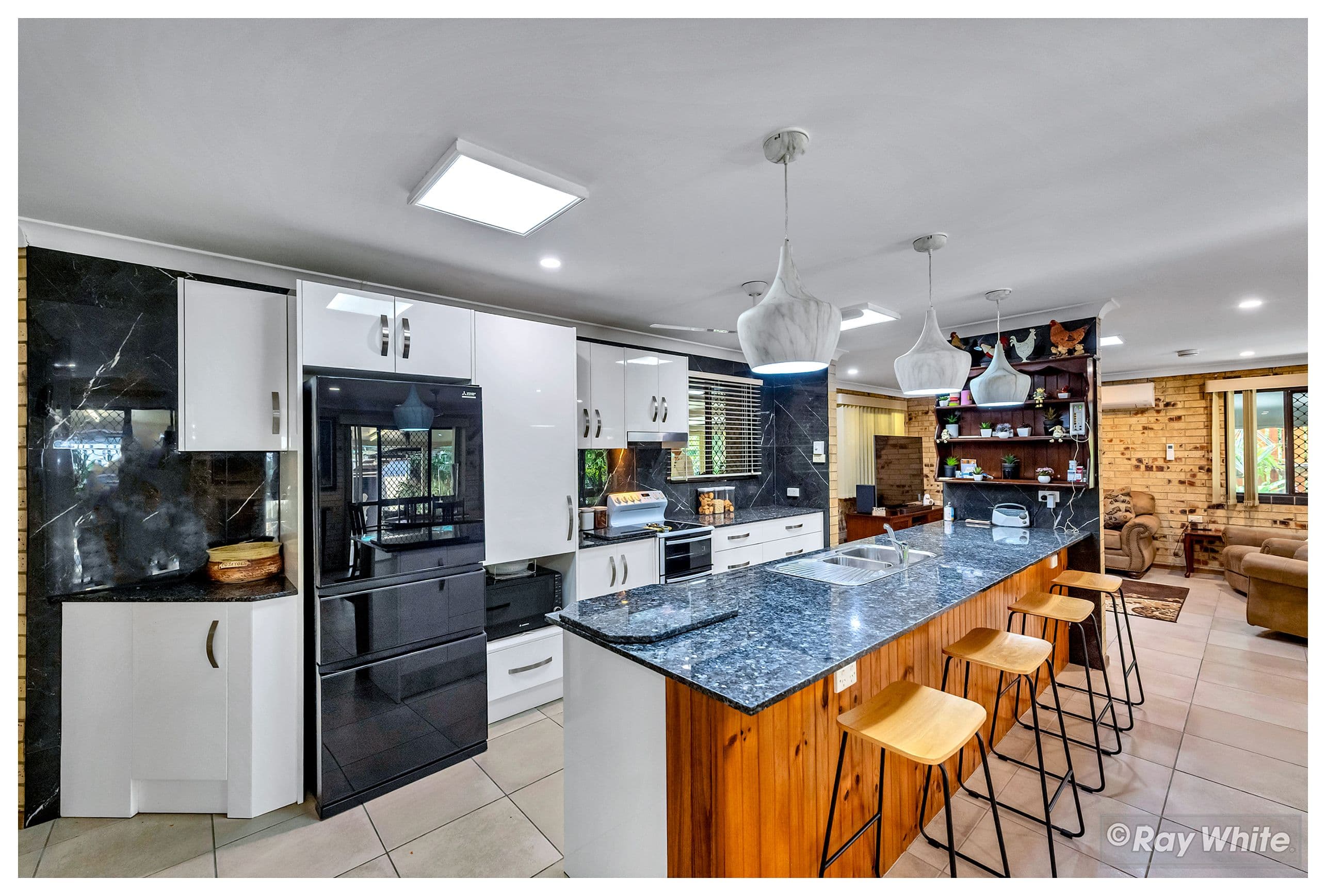 89 Emu Park Road, Nerimbera QLD 4701, Nerimbera - Thumbnail 2