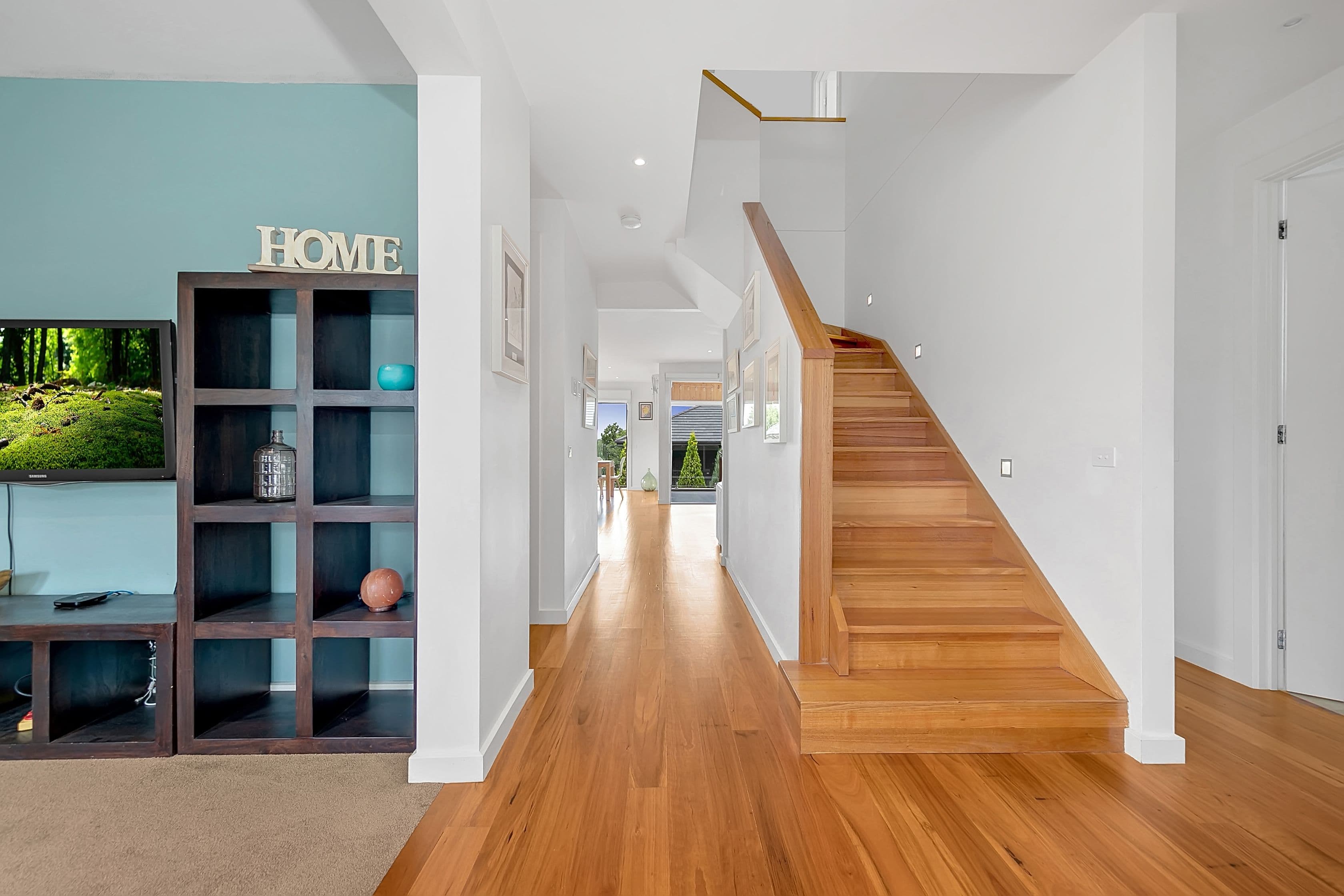 4 Joeys Run, South Morang VIC 3752, South Morang - Thumbnail 2