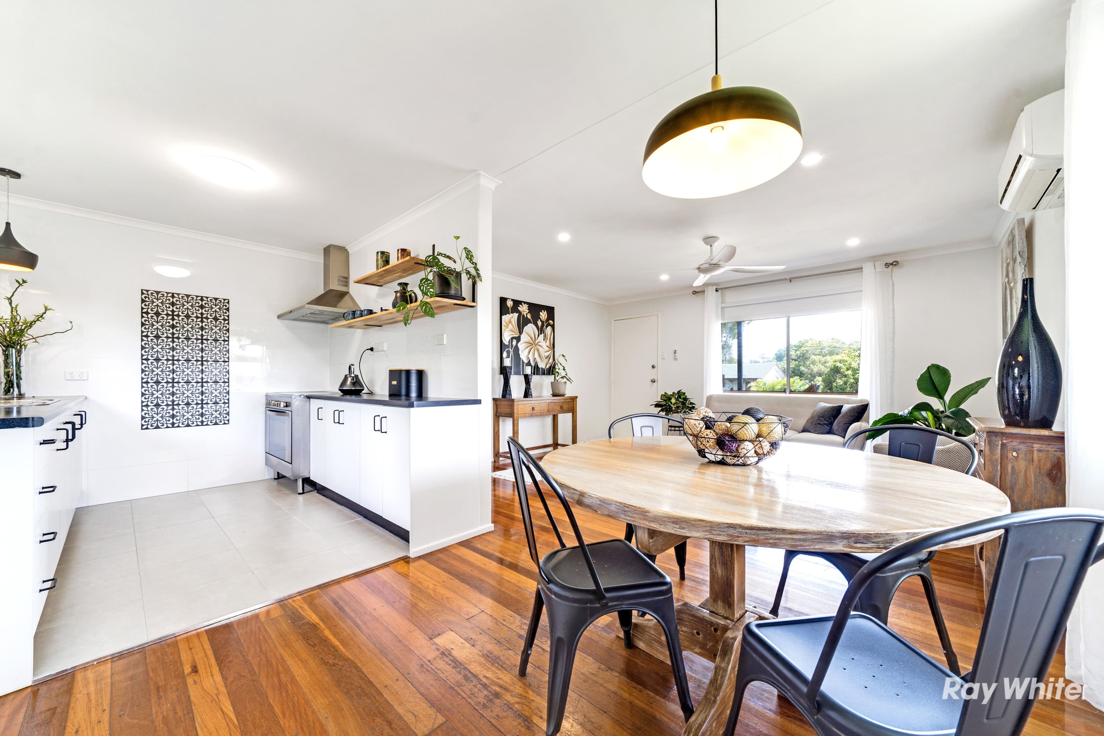 17 Redford Street, Kingston QLD 4114, Kingston - Thumbnail 2