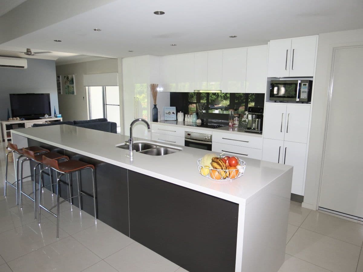 15 Morgan Place, Emerald QLD 4720, Emerald - Thumbnail 4