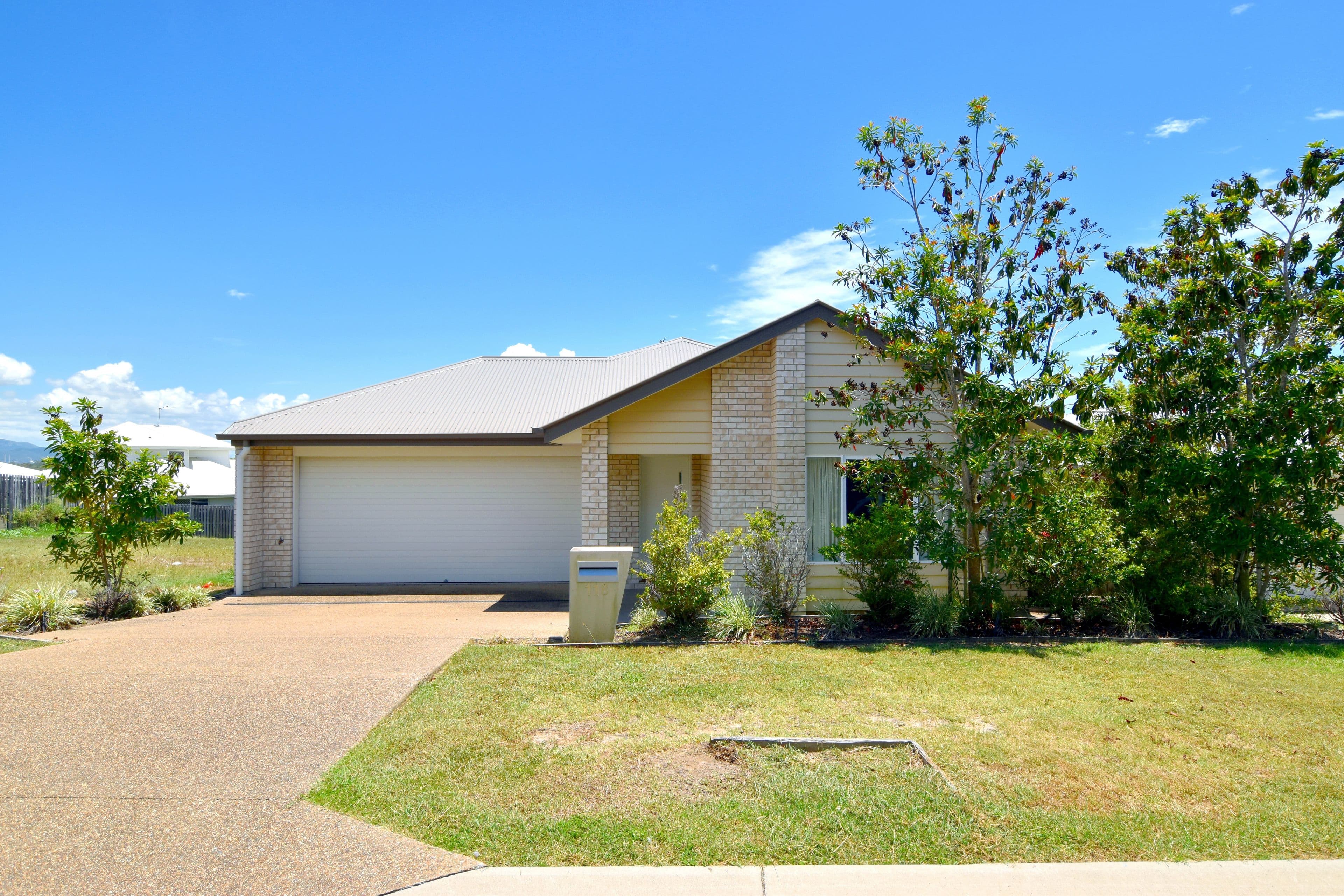 118 Emmadale Drive, New Auckland QLD 4680, New Auckland - Image 1