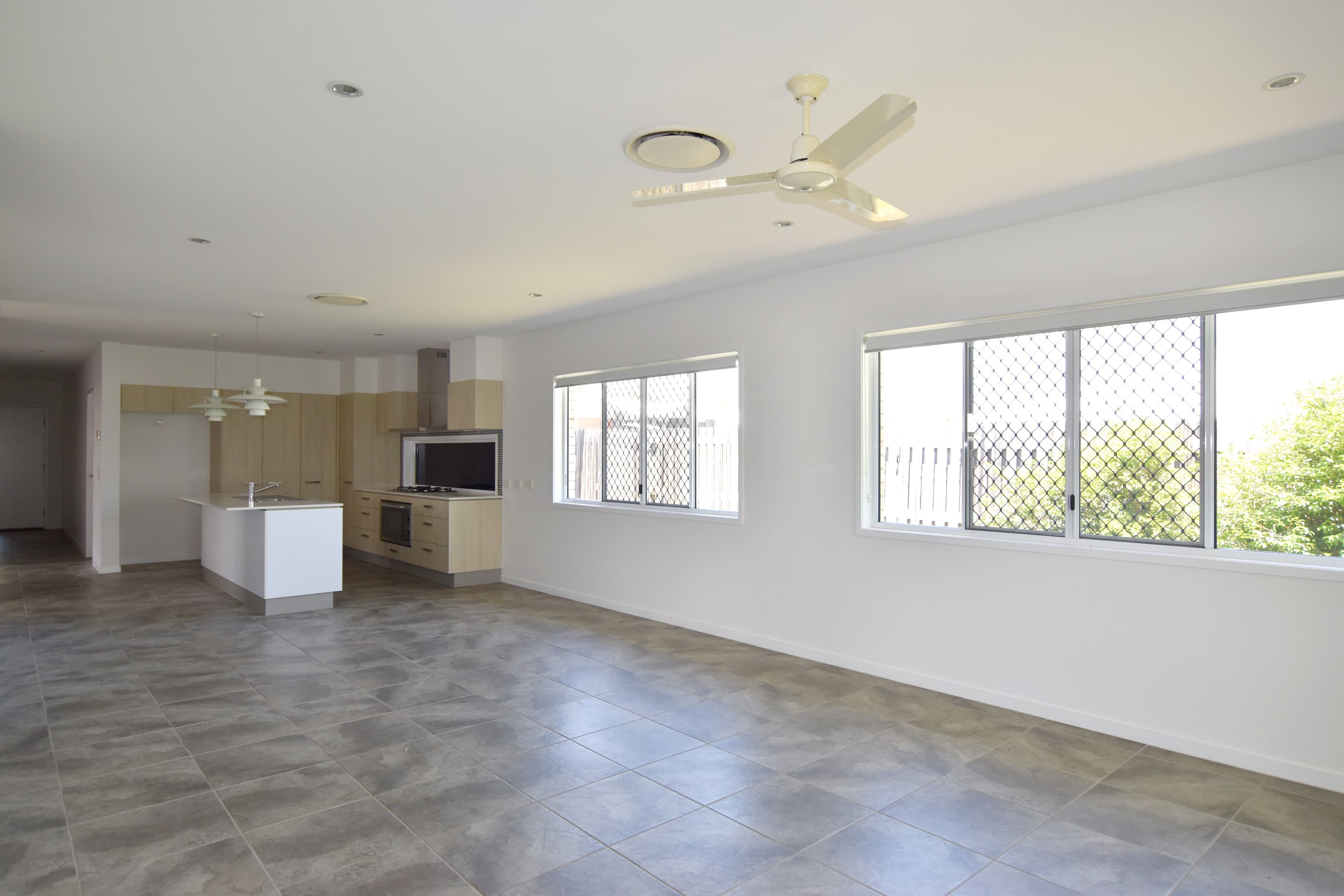 118 Emmadale Drive, New Auckland QLD 4680, New Auckland - Thumbnail 5