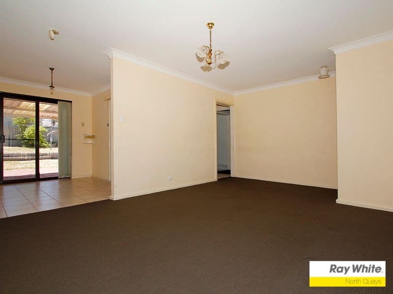 45  Warburton  Avenue, PADBURY WA 6025, Padbury - Thumbnail 4