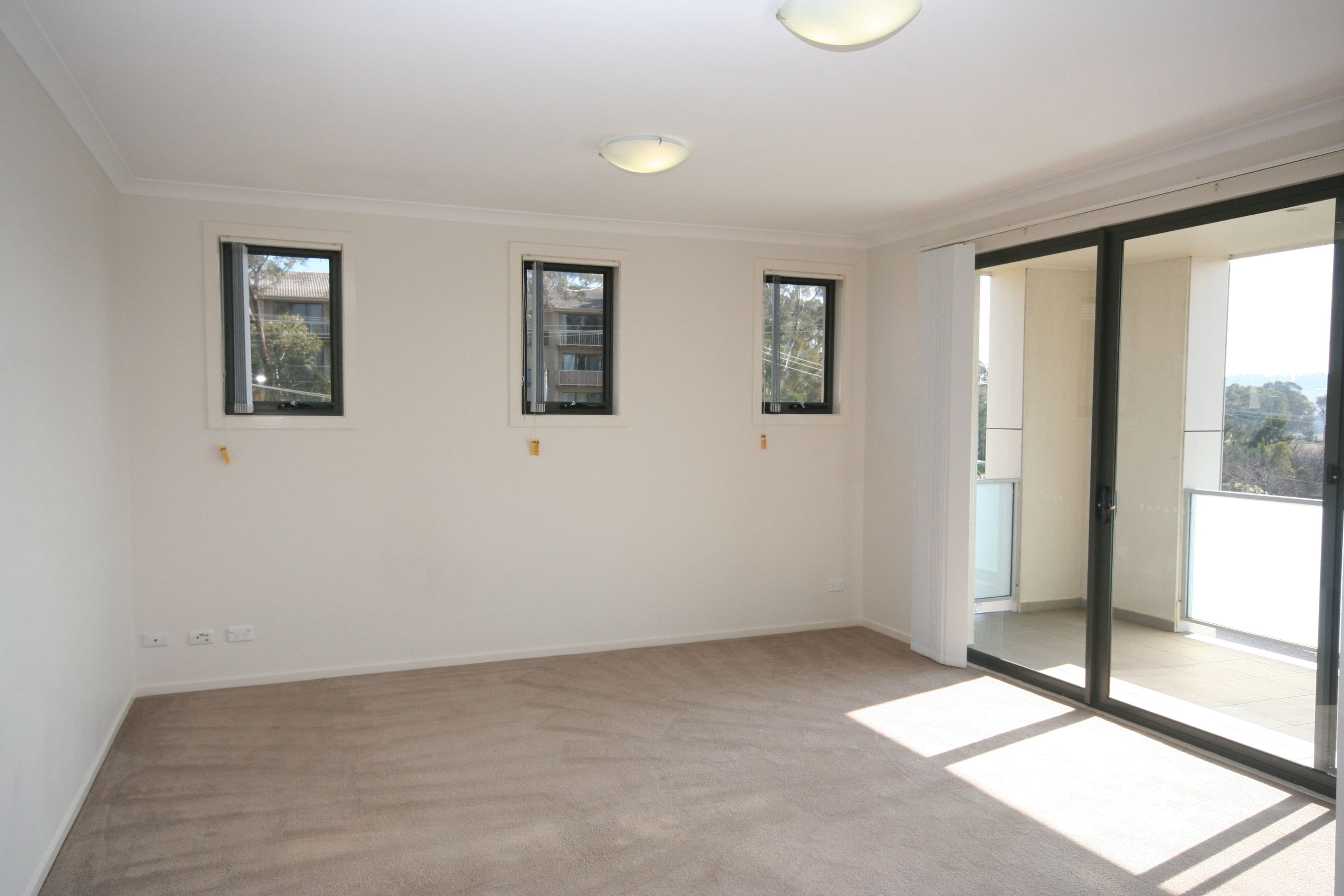 88 Henderson Road, Queanbeyan NSW 2620, Queanbeyan - Thumbnail 7
