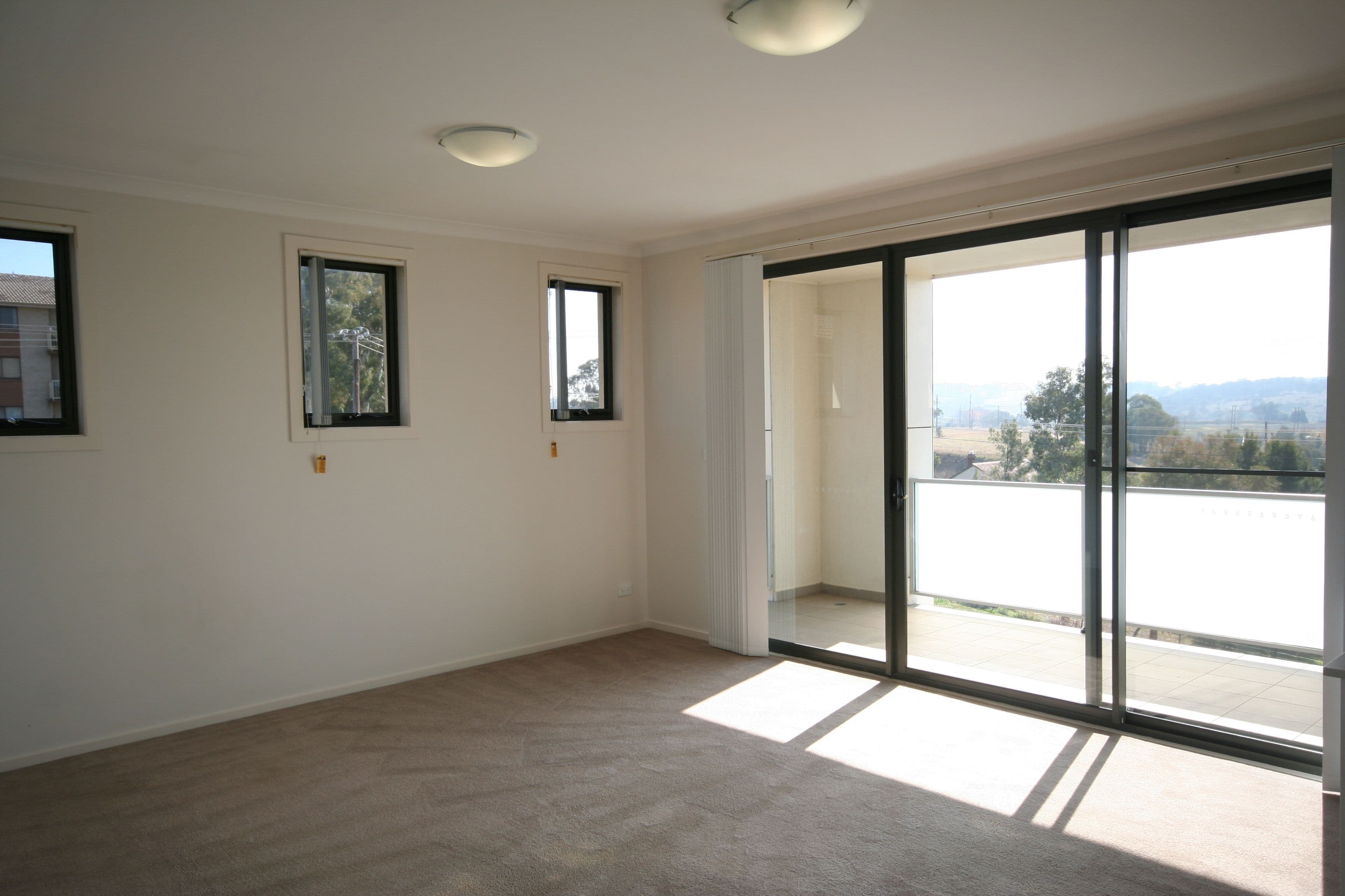 88 Henderson Road, Queanbeyan NSW 2620, Queanbeyan - Thumbnail 8