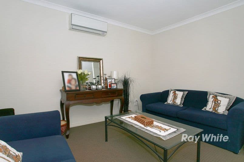 21 Pepperbush Circuit, CRANBOURNE VIC 3977, Cranbourne - Thumbnail 2