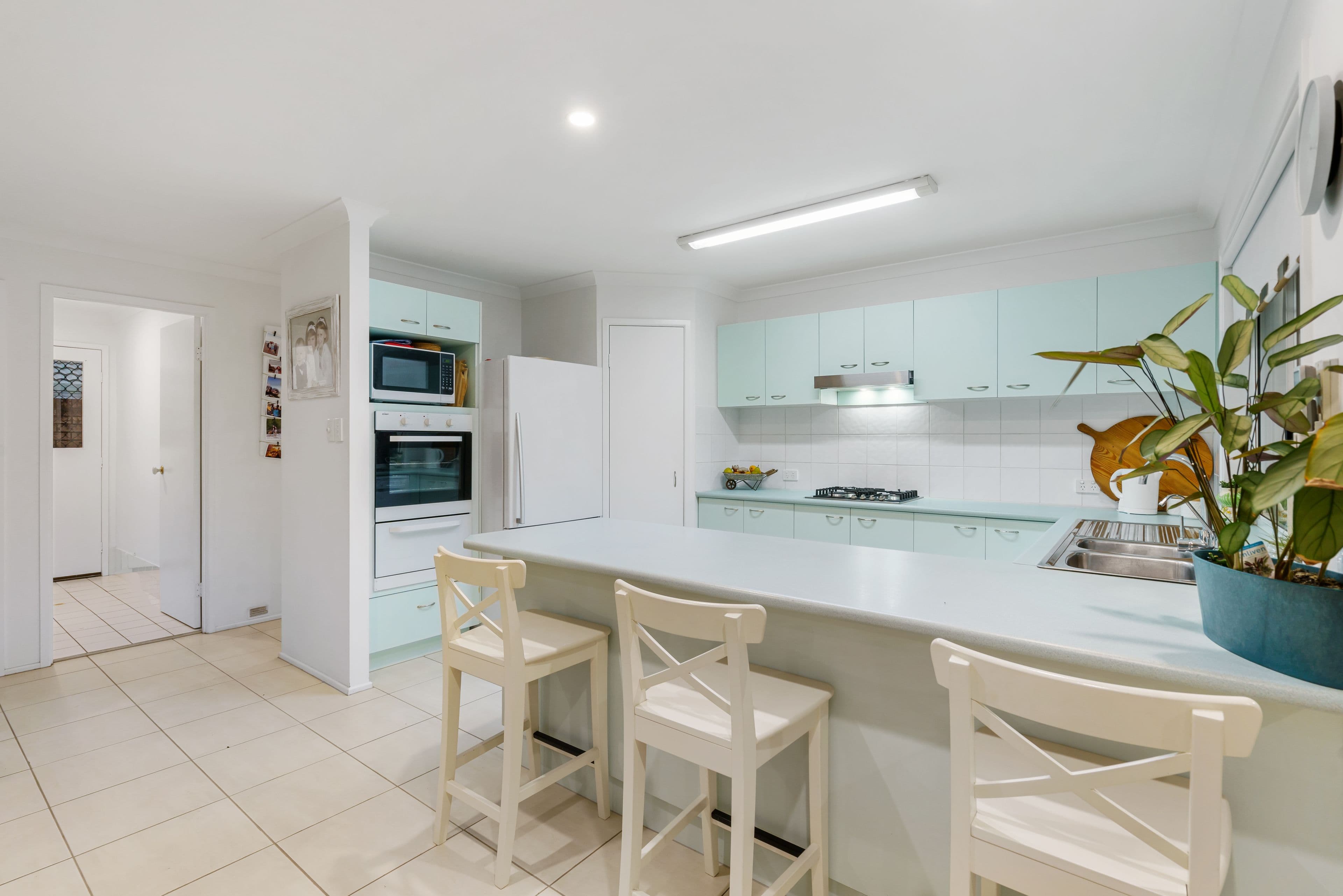 17 Ashwood Circuit, Birkdale QLD 4159, Birkdale - Thumbnail 4
