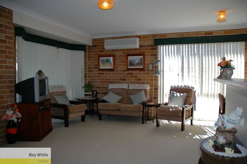 324 Victoria Avenue, REDCLIFFE QLD 4020, Redcliffe - Thumbnail 2