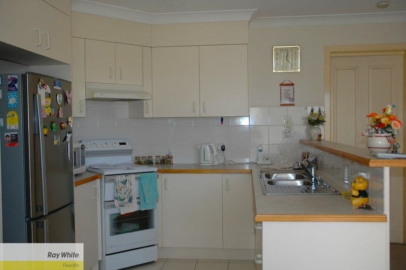 324 Victoria Avenue, REDCLIFFE QLD 4020, Redcliffe - Thumbnail 3