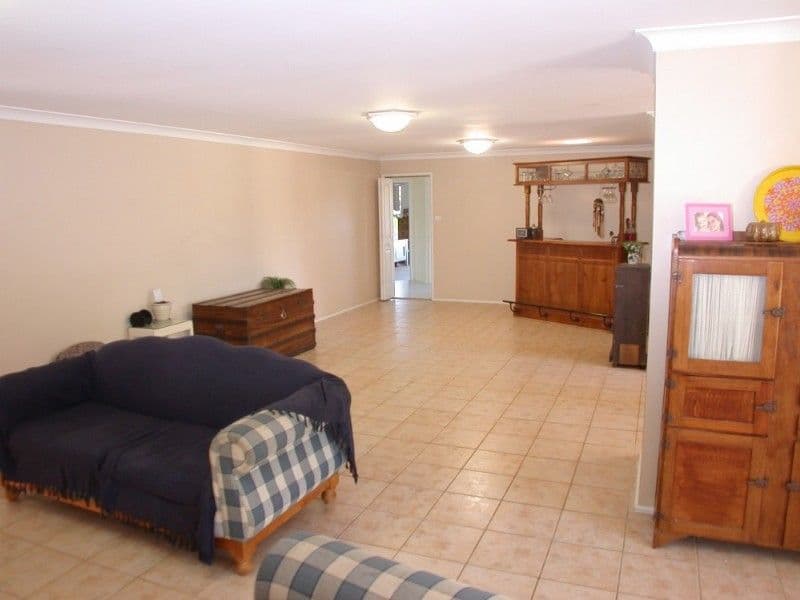 29 Bensley Close, LAKE HAVEN NSW 2263, Lake Haven - Thumbnail 3
