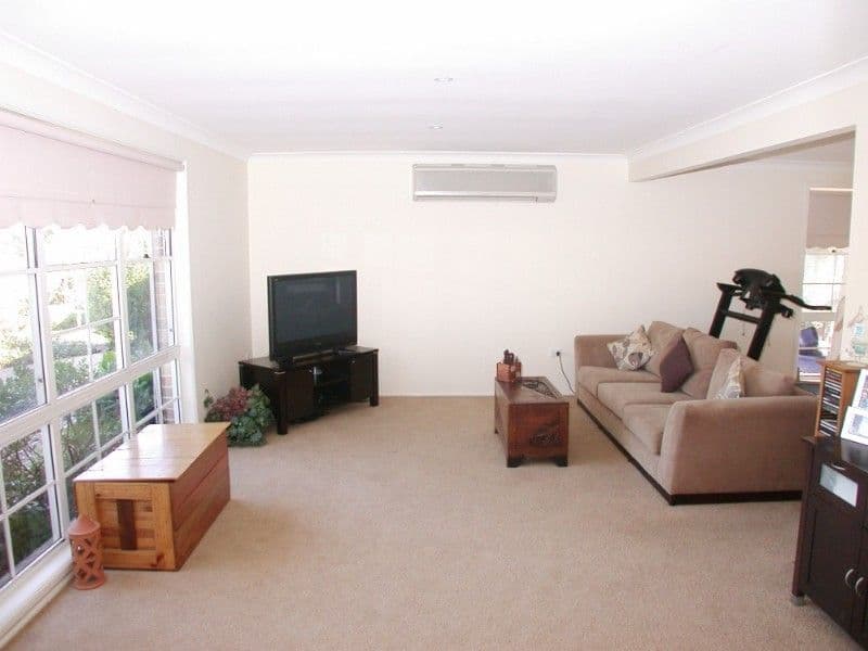 29 Bensley Close, LAKE HAVEN NSW 2263, Lake Haven - Thumbnail 4