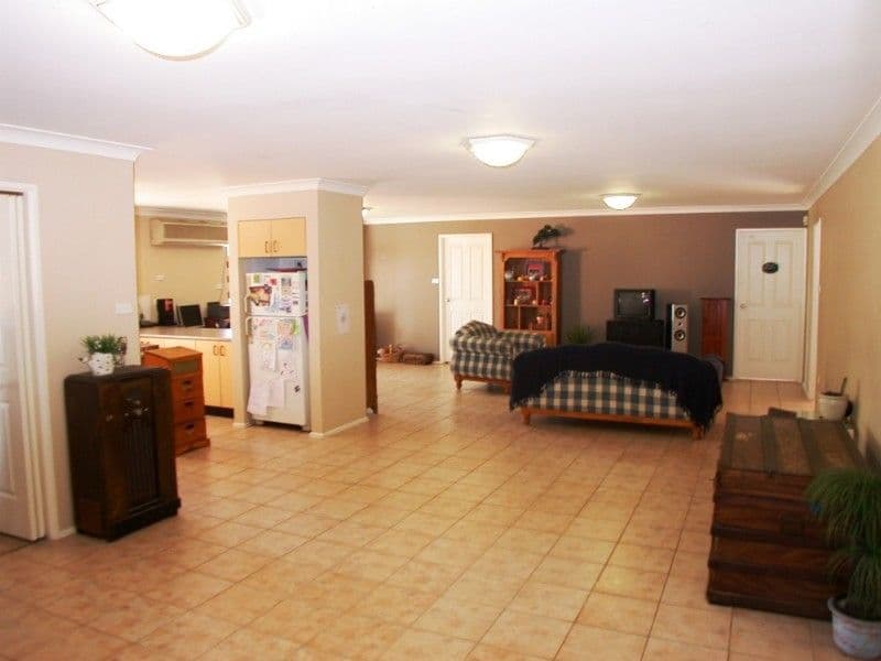 29 Bensley Close, LAKE HAVEN NSW 2263, Lake Haven - Thumbnail 5