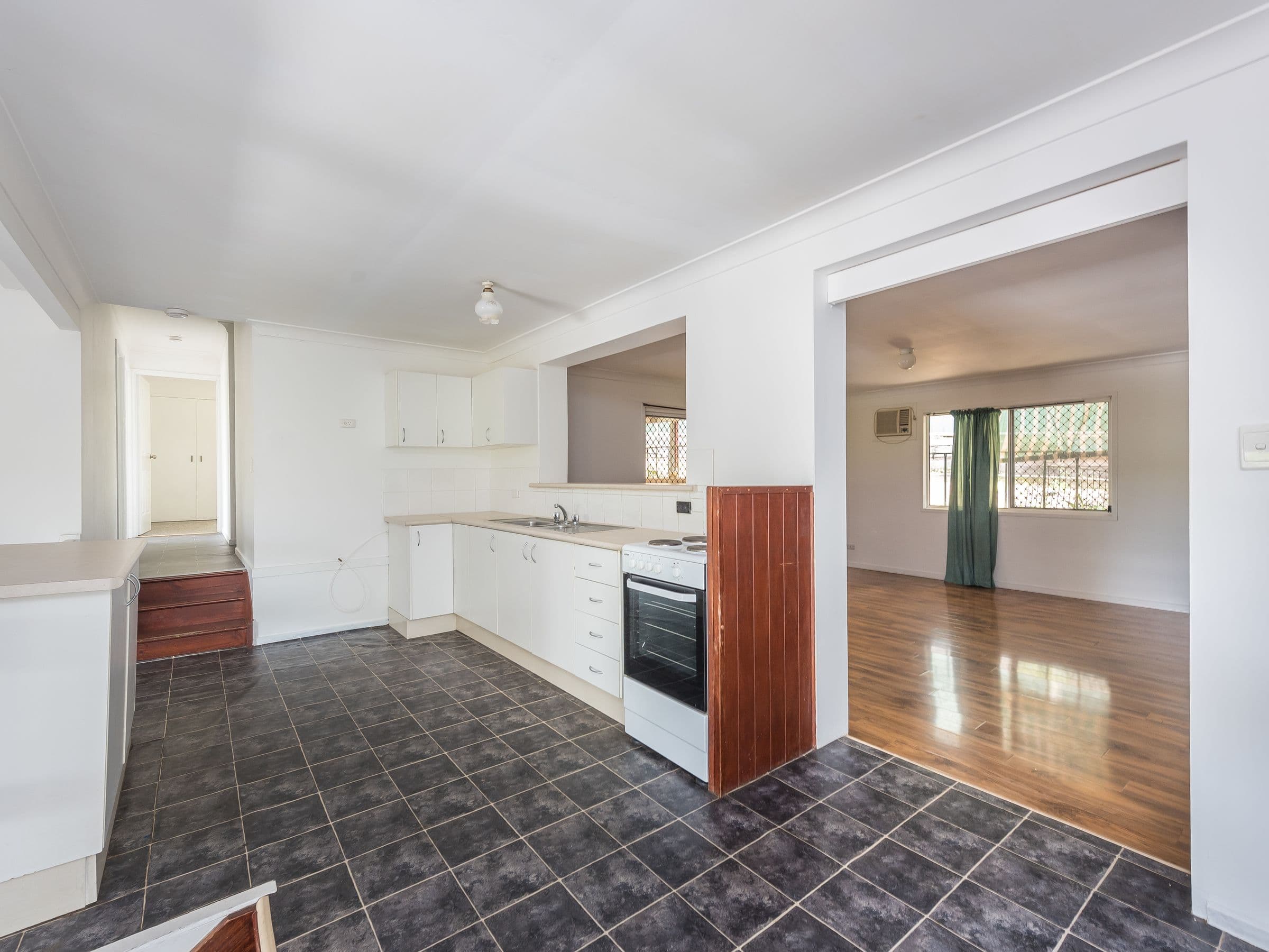 6 Helisma Court, Mount Warren Park QLD 4207, Mount Warren Park - Image 1