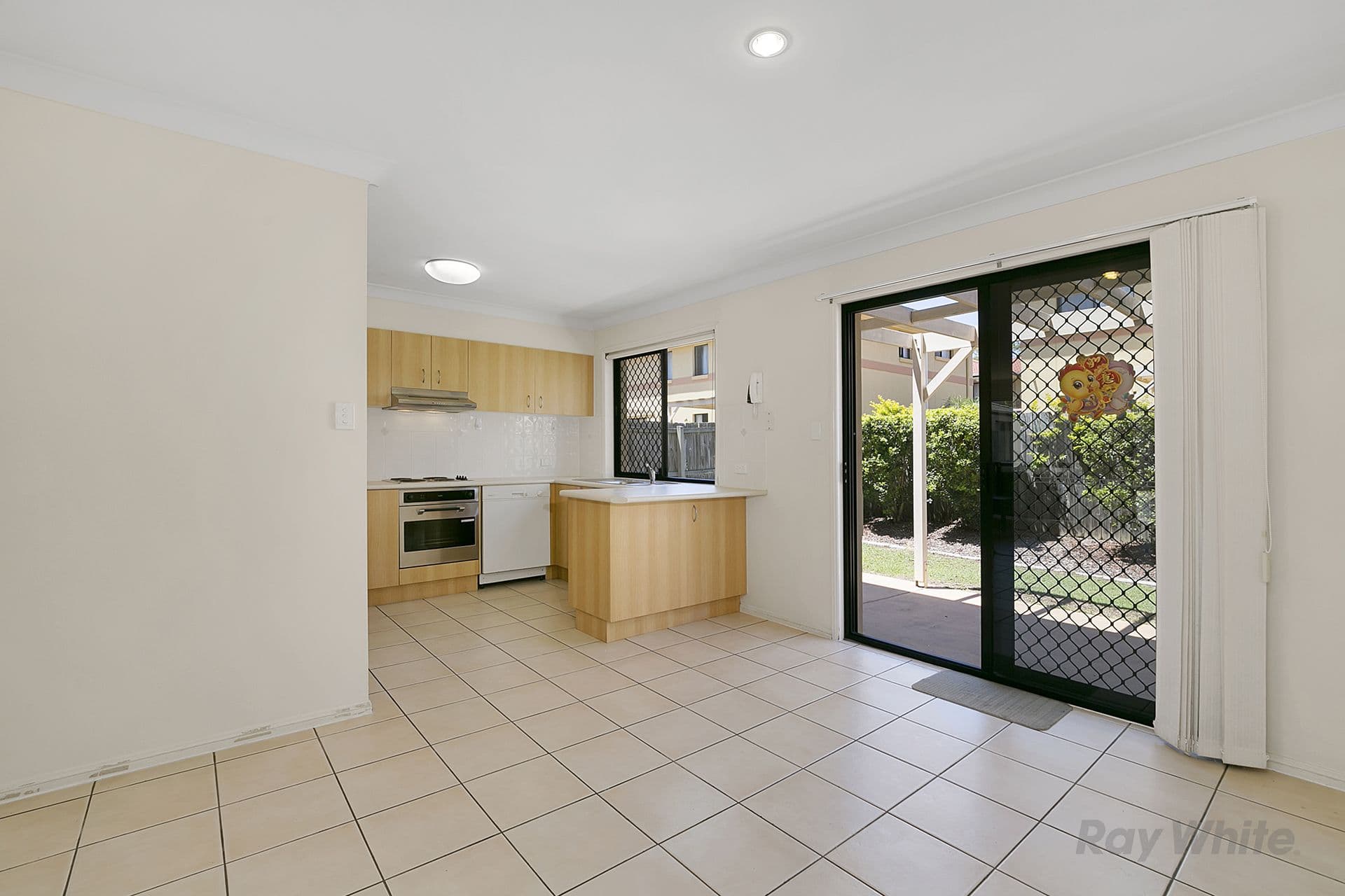 6 Elizabeth Avenue, Grafton - Thumbnail 6