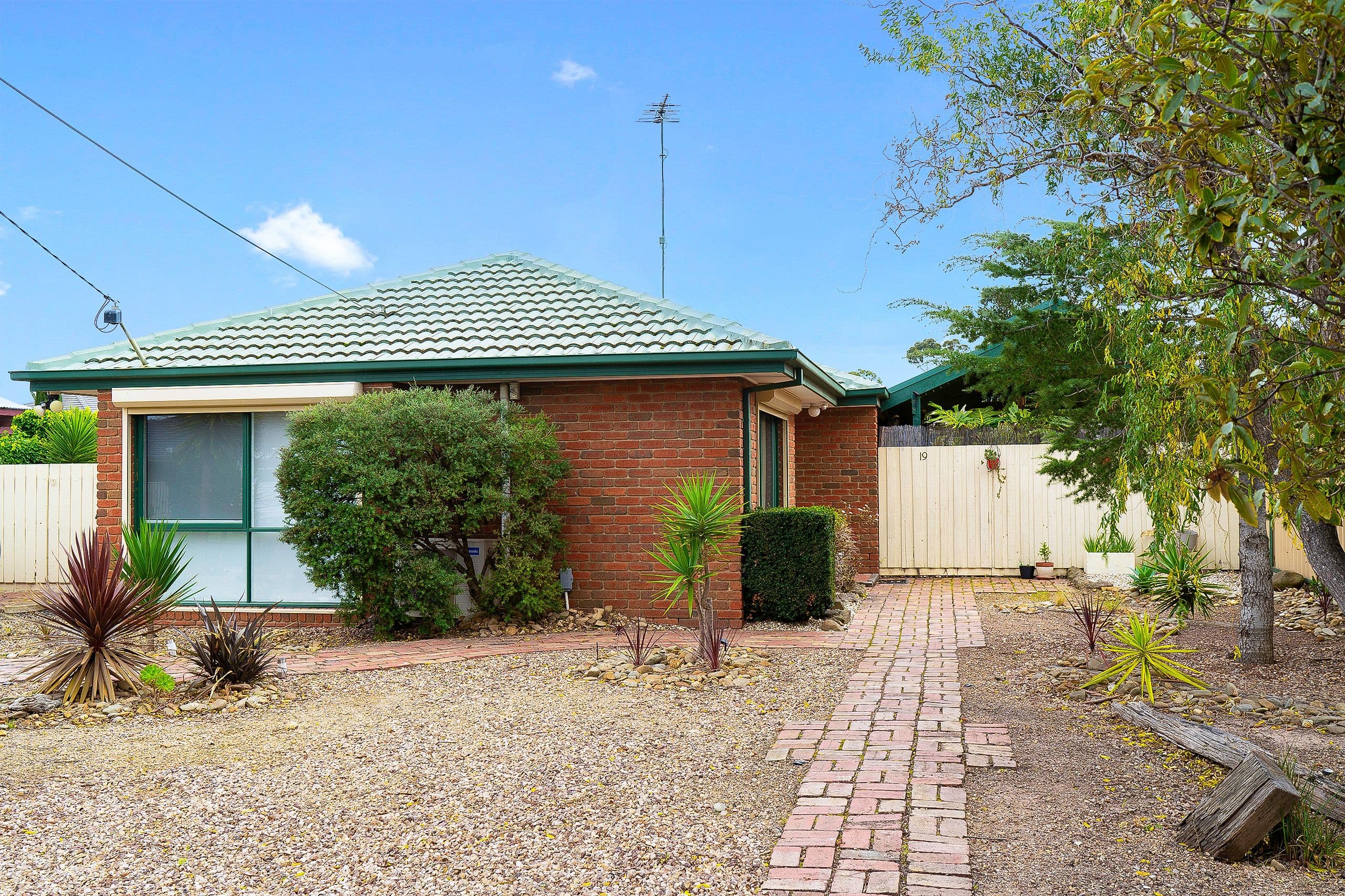 19 Cameron Crescent, Lara VIC 3212, Lara - Image 1