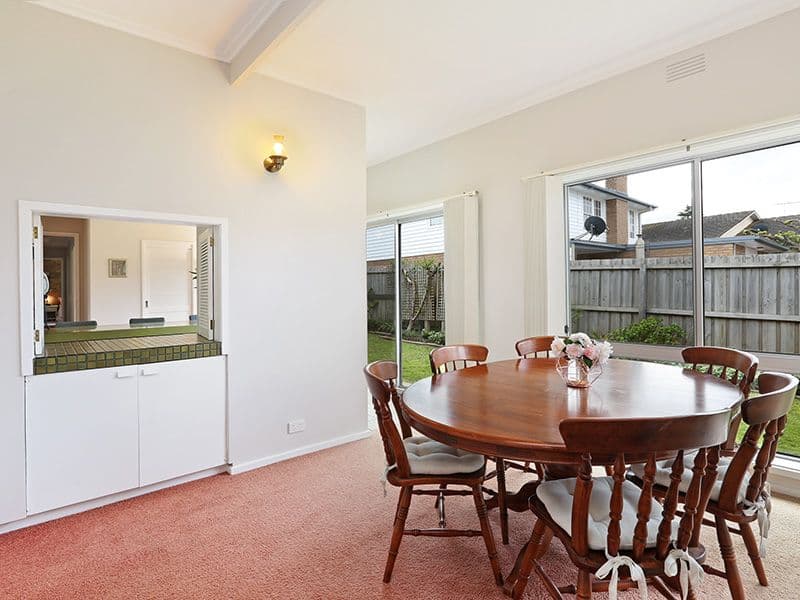 7 St Elmo Crescent, Highton VIC 3216, Highton - Thumbnail 4