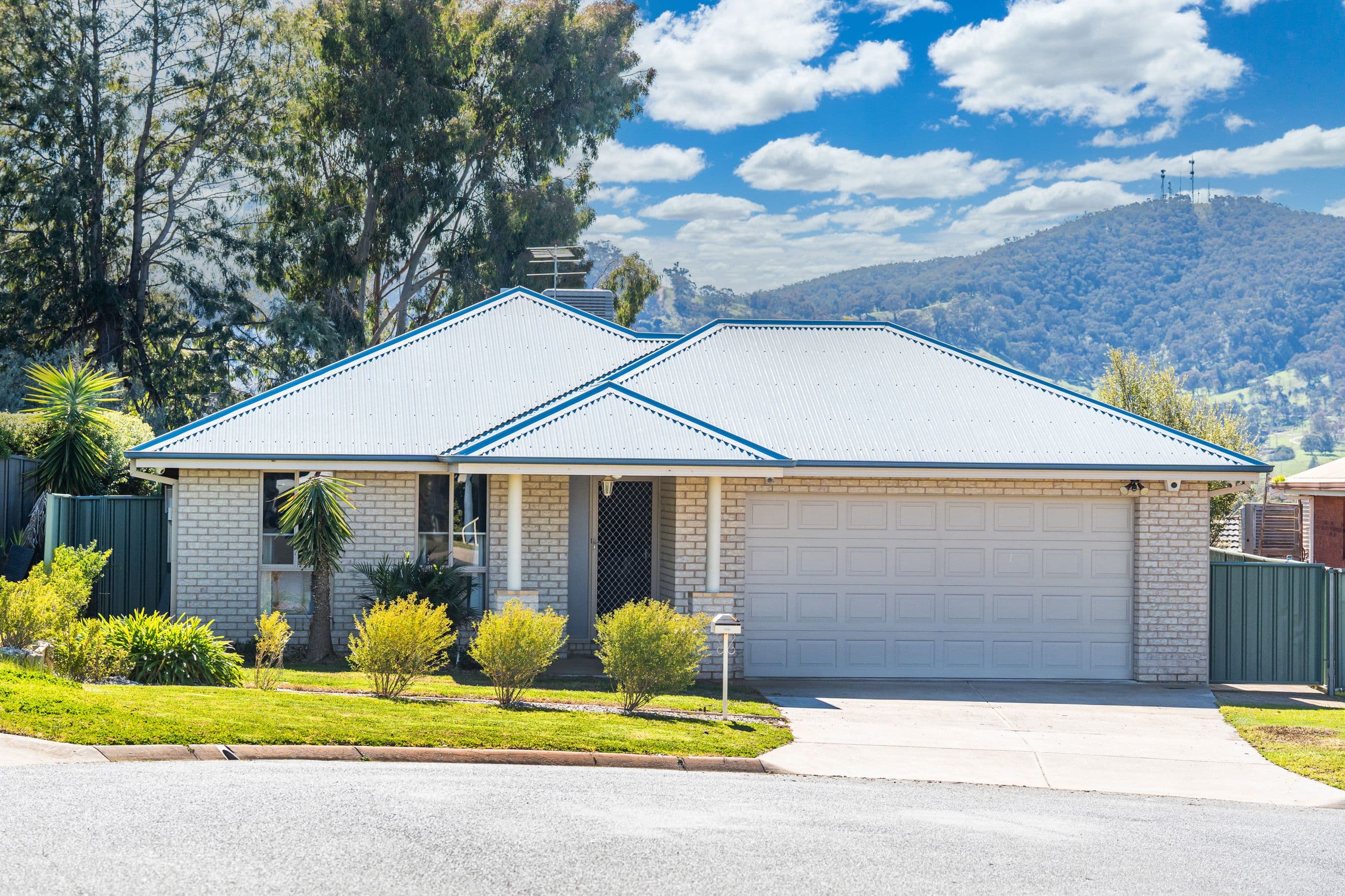 59 Mountain View Drive, Lavington NSW 2641, Lavington - Image 1