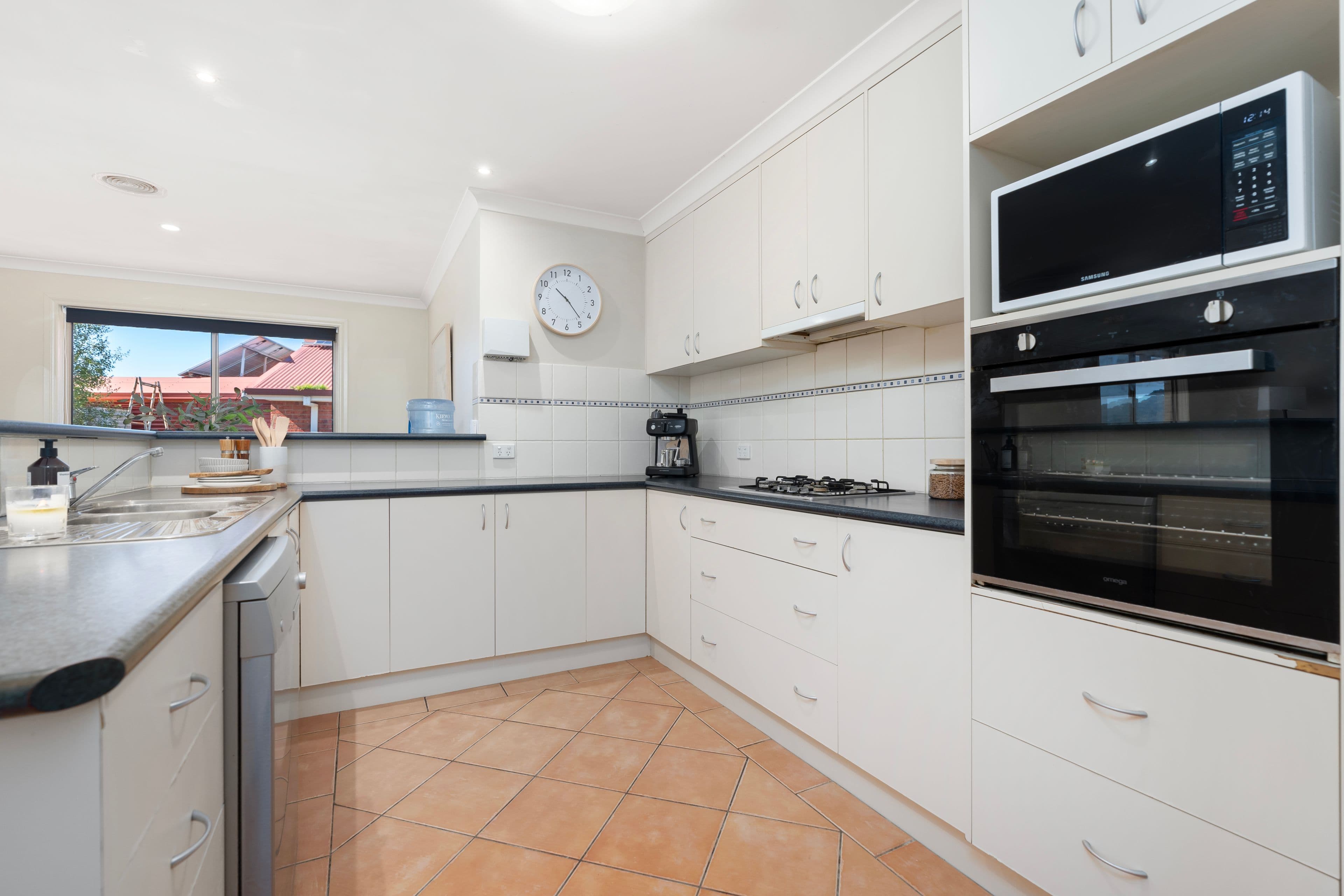 59 Mountain View Drive, Lavington NSW 2641, Lavington - Thumbnail 6