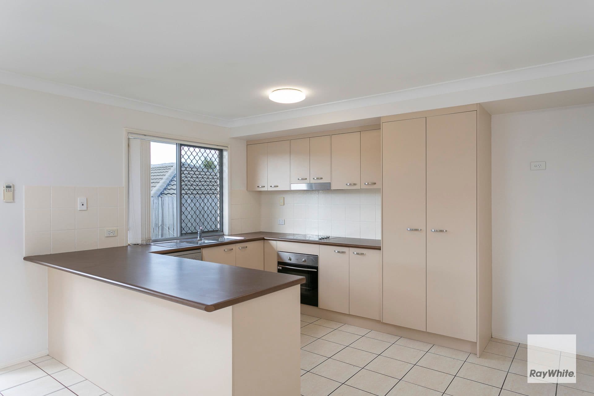 5 Fiddlewood Street, Victoria Point QLD 4165, Victoria Point - Thumbnail 2